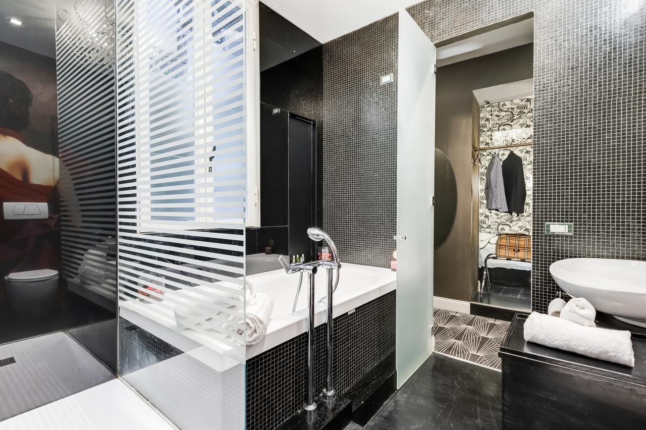 The French Suites By Oneup Hospitality Roma Ngoại thất bức ảnh